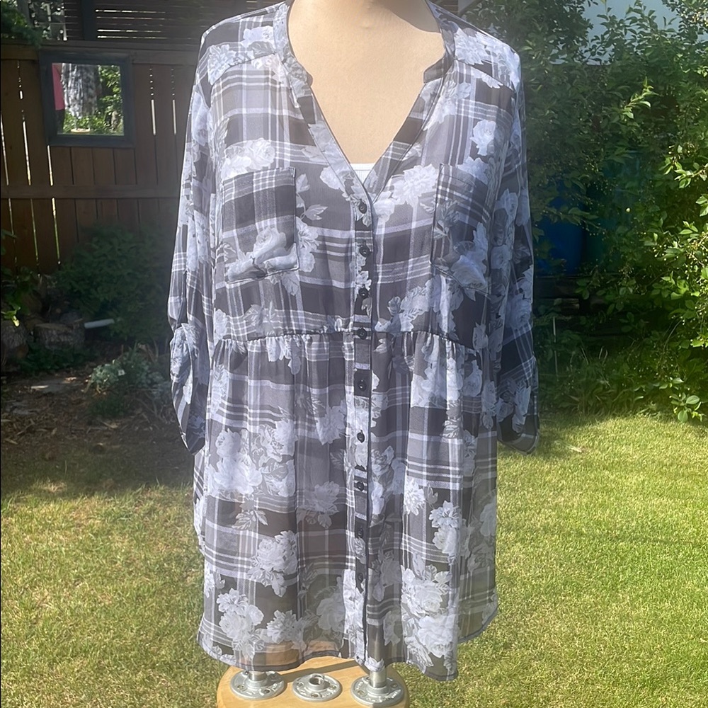 Torrid Black and White Plaid Floral Blouse
